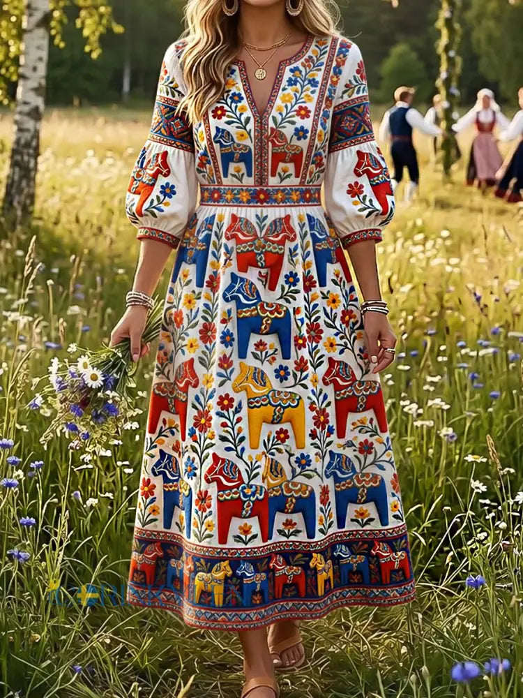 Damklänning i vintagestil med svensk dalahäst broderad blomsterkonst och avslappnad passform - A / S