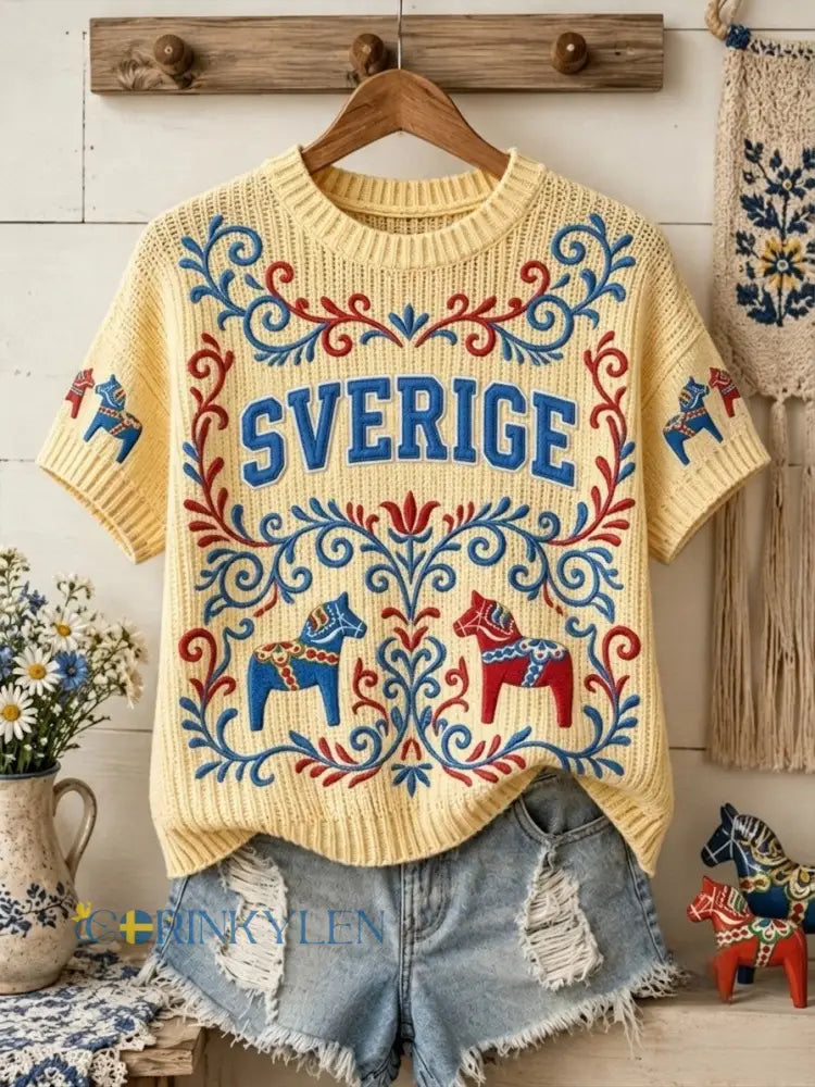 Dammens retro svensk midsommarfolkal blommig stickad kortärmad t-shirt - gul / S