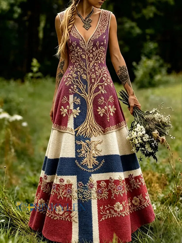 Damskjorta i skandinavisk stil med nordisk blommönstrad konsttryck - som bild / S