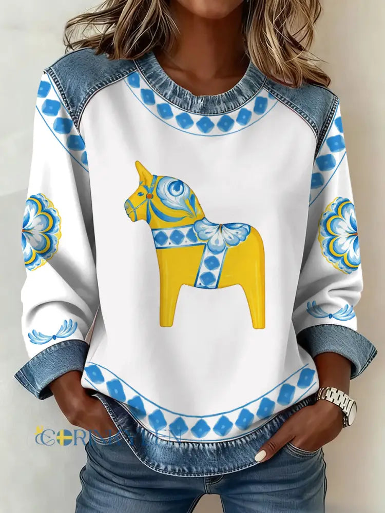 Damtröja med svensk dalahäst konstmönster och lapptäcksdesign - som bild / S