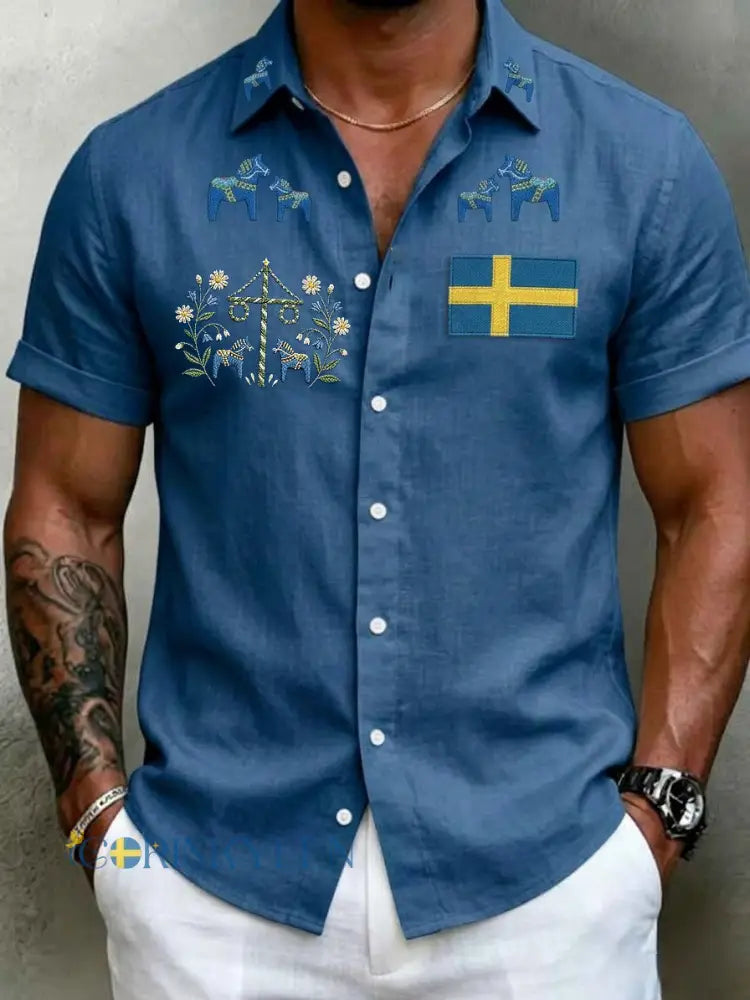 Herrretro svensk midsommarfolkaldrigblommig bomull-linne skjorta med korta ärmarna - blå / S