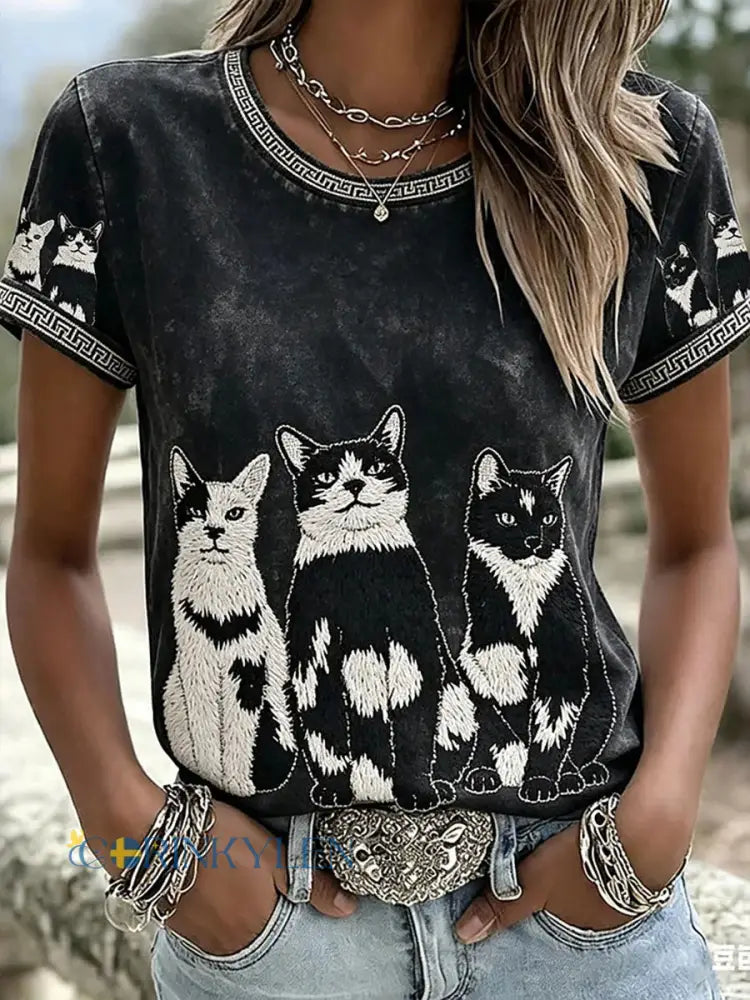 Kvinnlig ledig t-shirt med brodyr och tryck av katt och djur - som bild / S