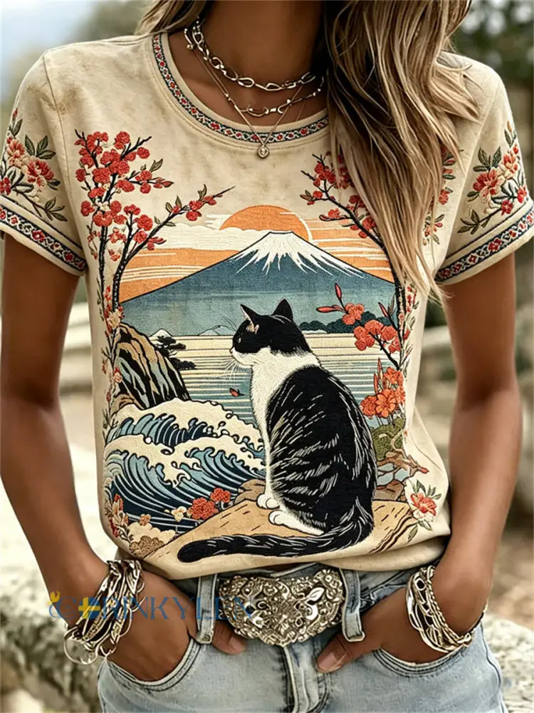 Kvinnors Katt & Japansk landskap Konst Print T-shirts - bäie / S
