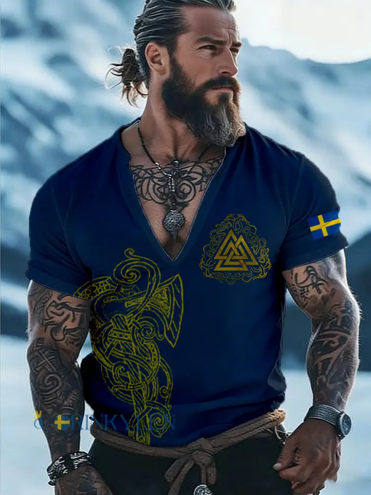Mäns vikingstyl tryckt V-hals T-shirt - A / S