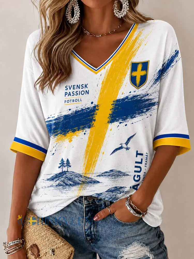 Retro svensk fotbollssupporter som hejar konsttryck avslappnad topp - A / S