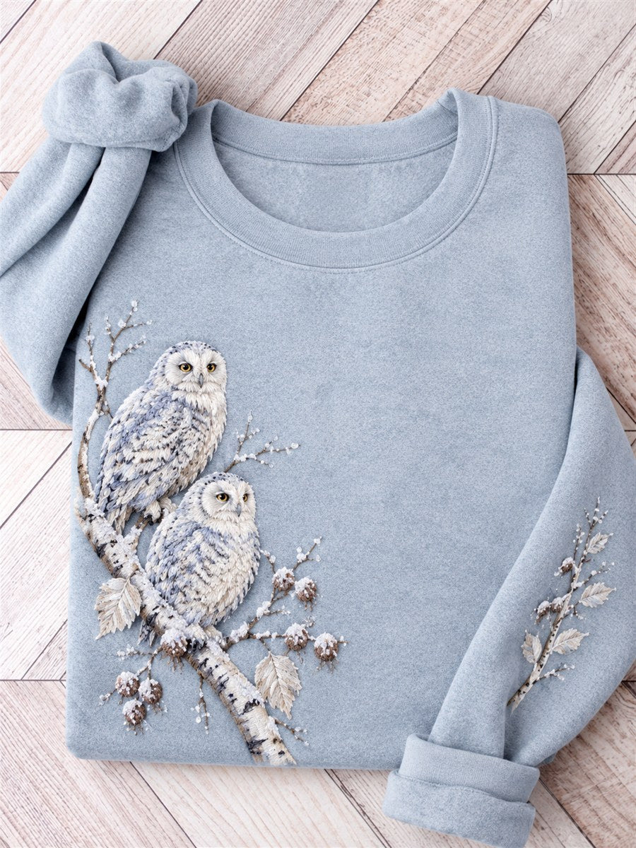 Kvinnors snöiga vinter snöiga uggla fåglar på Braches Print Sweatshirt