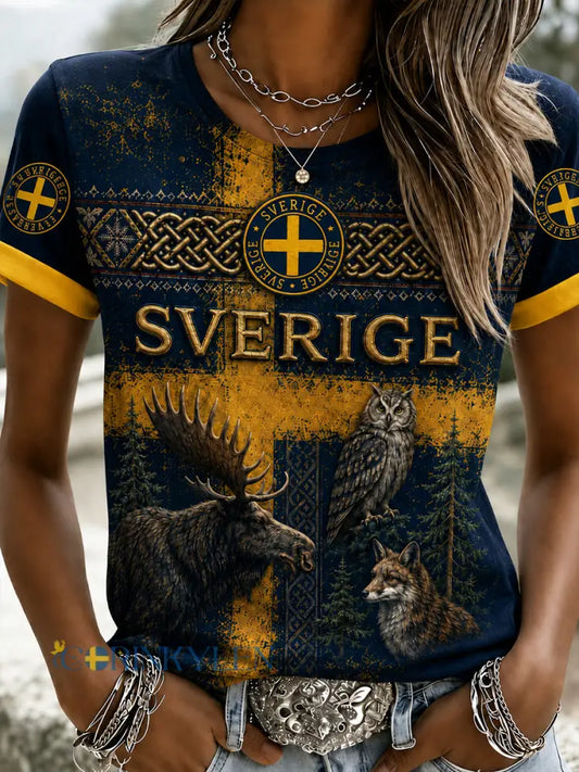 Damer Retro Svensk Fotboll Flagga Emblem Vikingstil Ledsam T-shirt - A / S