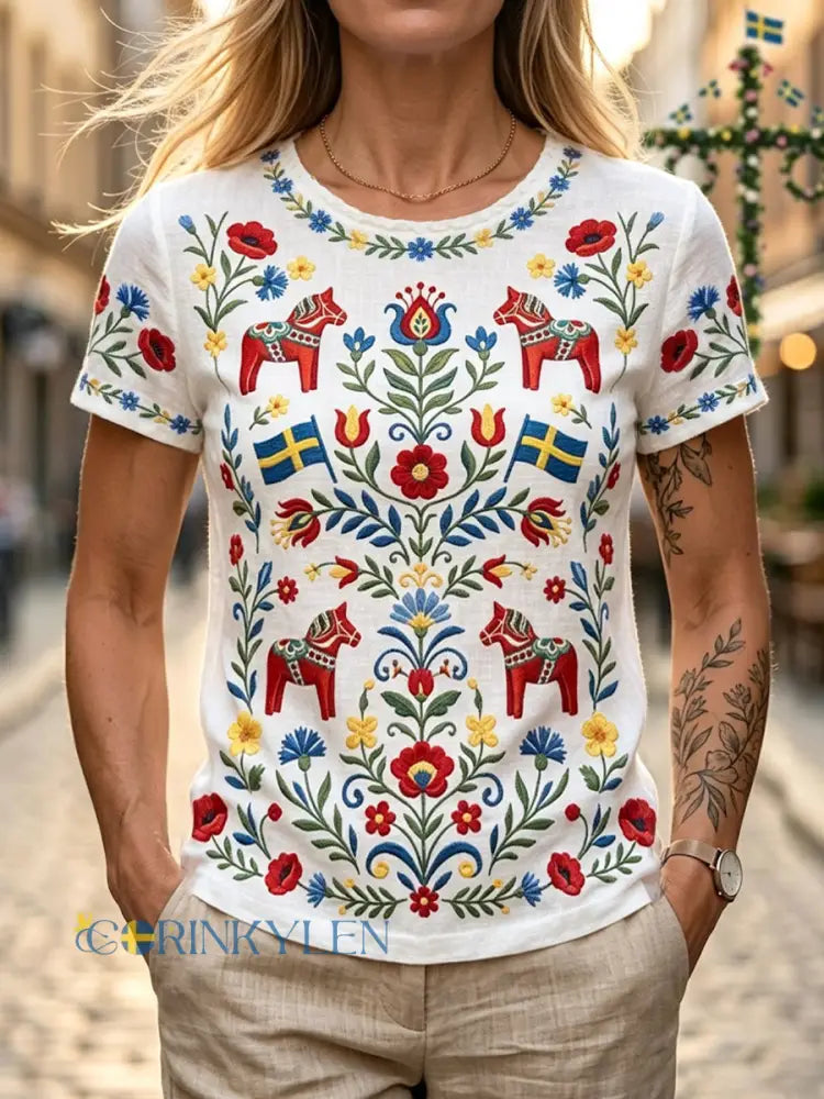 Damer Retro Svensk Midsommar Blommig Karusell Fritidströja - vitt / S