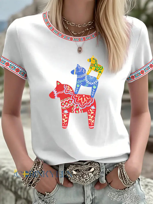 Damer Svensk Dalahäst Konst Tryckt T-shirt - vitt / S
