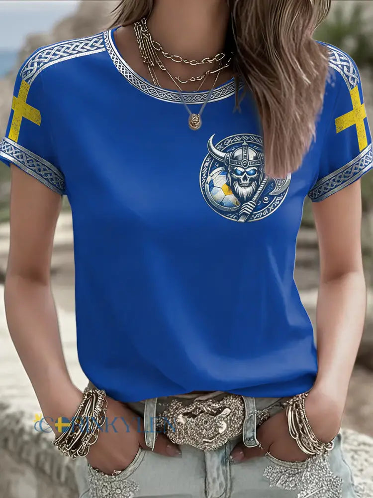 Damer Sverige Vikingastil Fotbollslärd tryckt T-shirt - blå / S