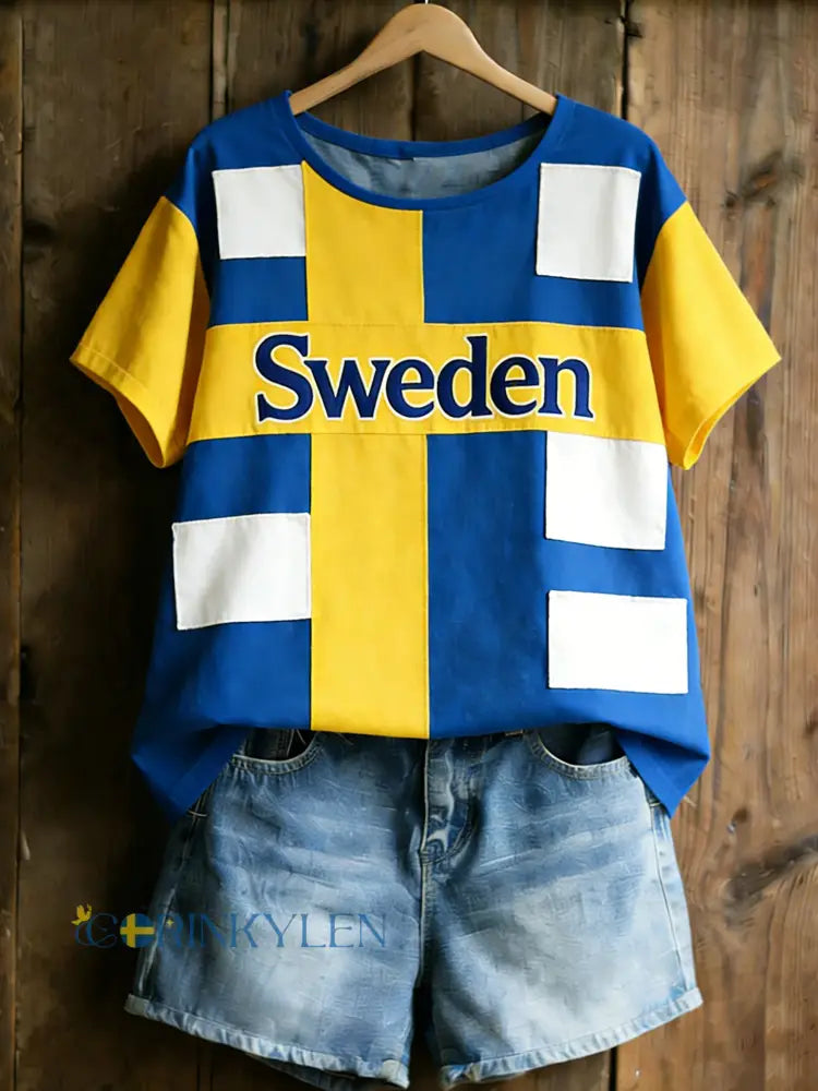 Damer T-shirt med konstprint på temat svenskt dalahäst-tema - A / S