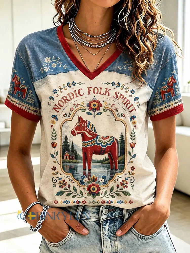 Dammens svenska dalahästtryckta t-shirt med v-ringning - som bild / S