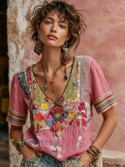 Dams bohemisk broderad patchwork-t-shirt i linblandning med blommönster V-ringning och korta ärmar - runk / S