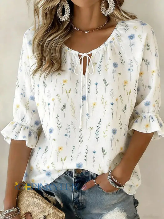 Dams skjorta i casual och elegant stil med blommönster och halvlånga ärmar - vitt / S