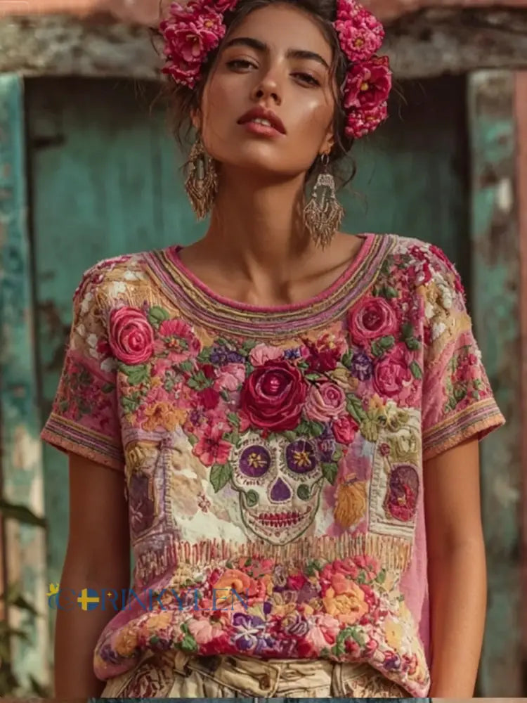 Dams vintage bohemisk broderad patchwork-t-shirt i linblandning med blommönster rund halsringning och korta ärmar