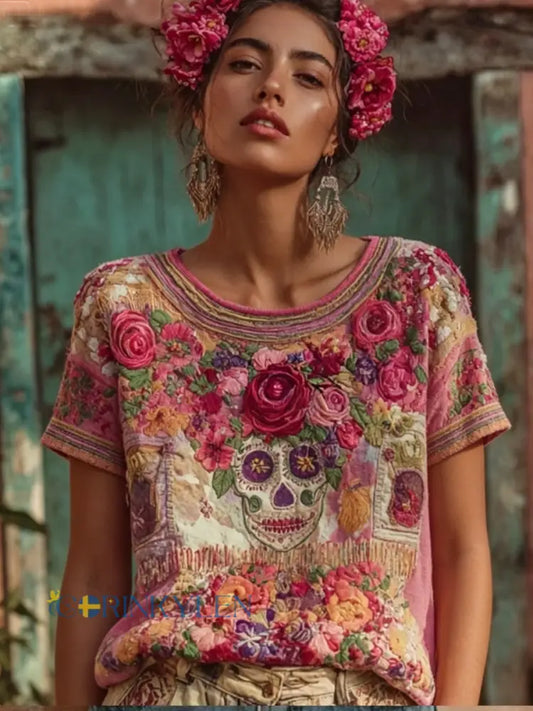 Dams vintage bohemisk broderad patchwork-t-shirt i linblandning med blommönster rund halsringning och korta ärmar