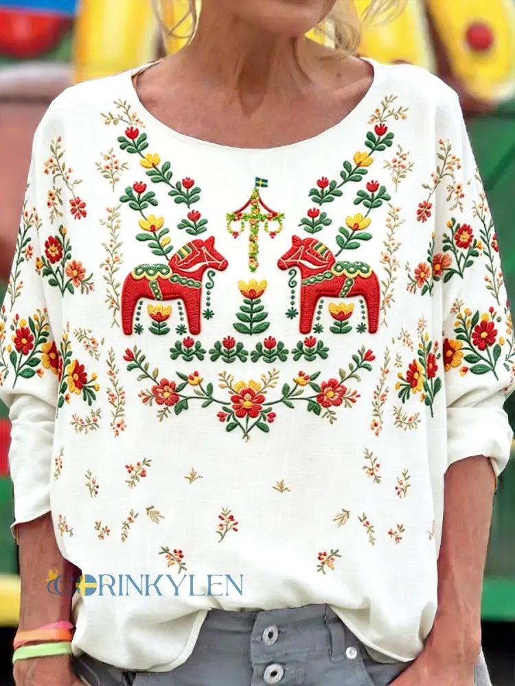 Dams vit svensk midsommar-Dalahästtryckt casual t-shirt med långa ärmar - vitt / S