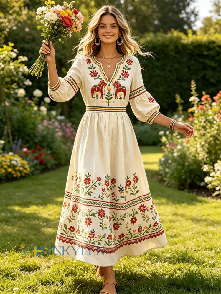 Damskjorta i offwhite med svensk midsommar- och dalahästmönster av bomull-linne med V-ringning – ledig stil