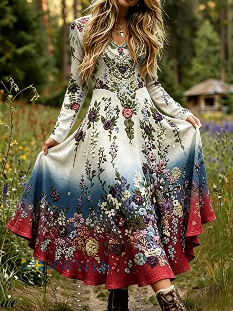Damskjorta i skandinavisk stil med nordisk blomsterkonsttryck på linne - vitt / S