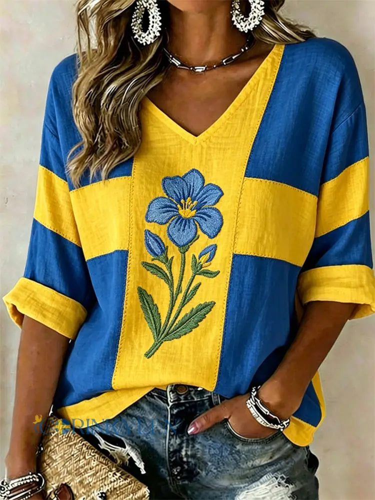 Damsmatta med svensk tryck av växter och blommor ledig t-shirt - som bild / S