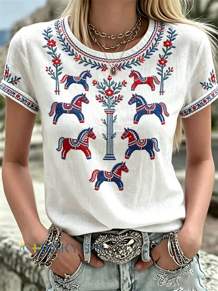 Damsvensk midsommartryck avslappnad t-shirt - som bild / S