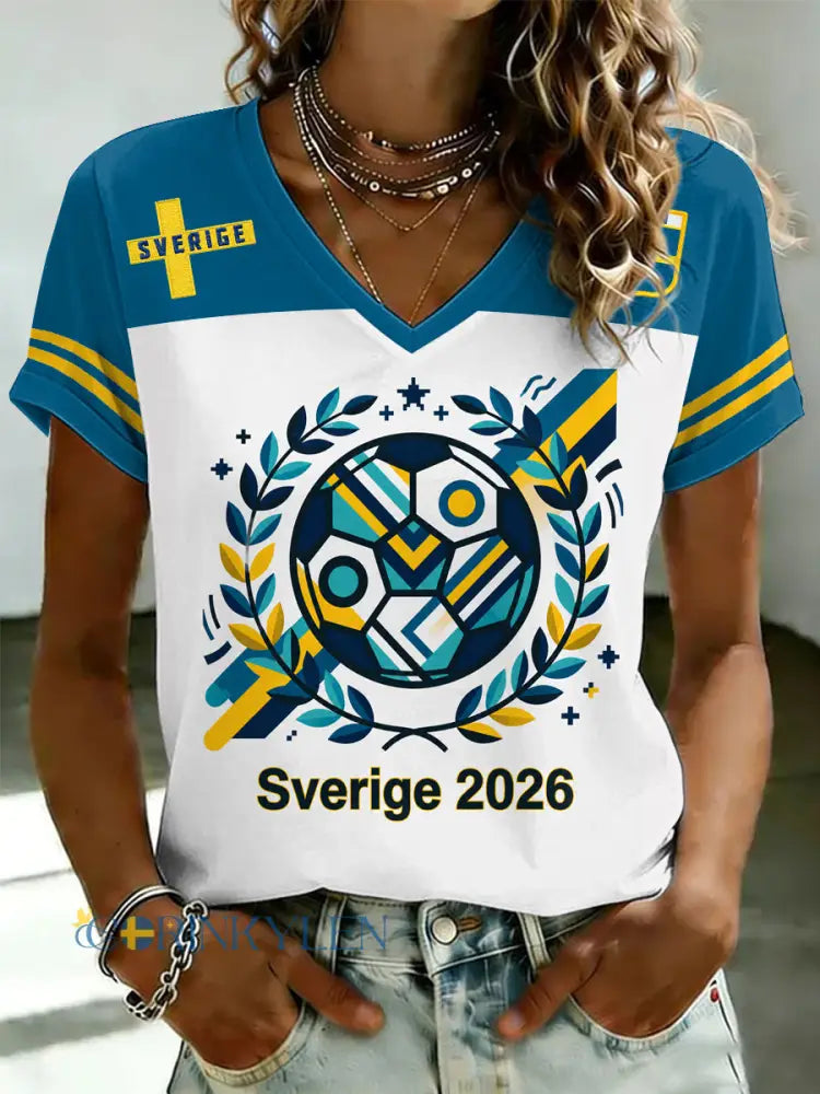 Damtröja i svensk fotboll med tryckt V-ringning - som bild / S