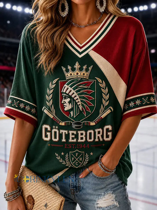 Damtröja i vintagestil från Göteborg Hockey med broderat mönster linne och v-ringning - A / S