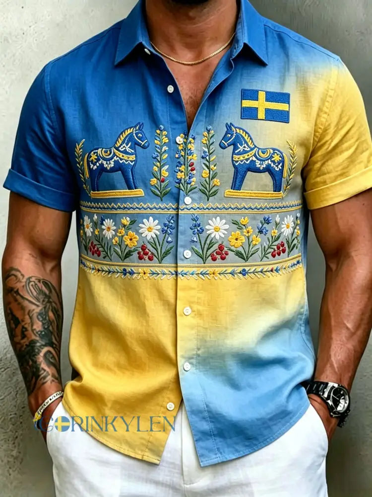 Herrretro svensk midsommarfolkaldrigblommig bomull-linne skjorta med korta ärmarna - blå / S