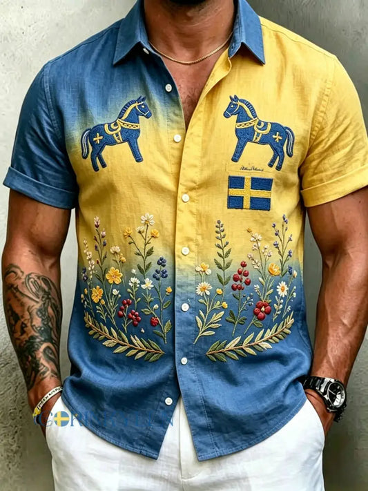 Herrretro svensk midsommarfolkaldrigblommig bomull-linne skjorta med korta ärmarna - blå / S