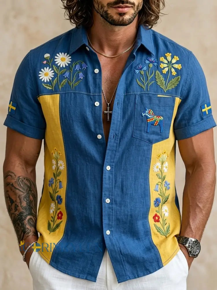 Herrretro svensk midsommarfolkaldrigblommig bomull-linne skjorta med korta ärmarna - blå / S