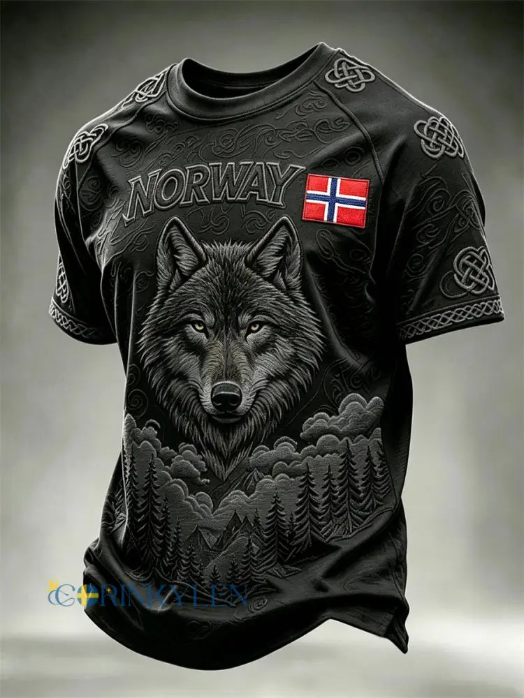 Herrtröja från Norge med vikingar vargar mörk skog och keltiska knutar – kortärmad t-shirt - svart / S