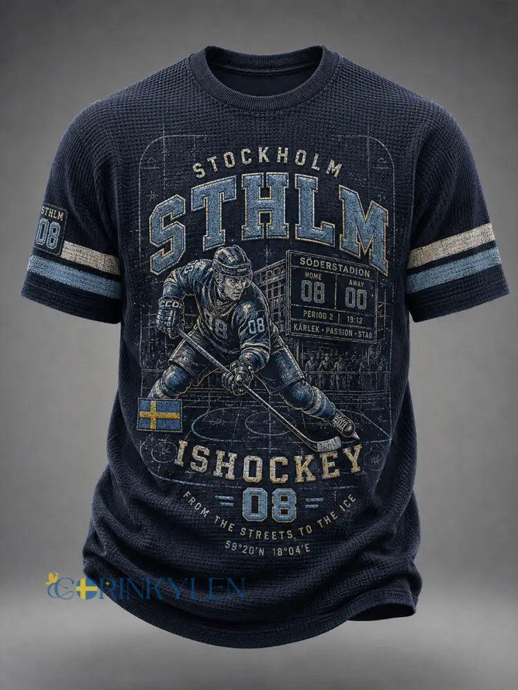 Herrtröja i vintagestil från Stockholm Sverige med korta ärmar och ishockeymotiv - A / S
