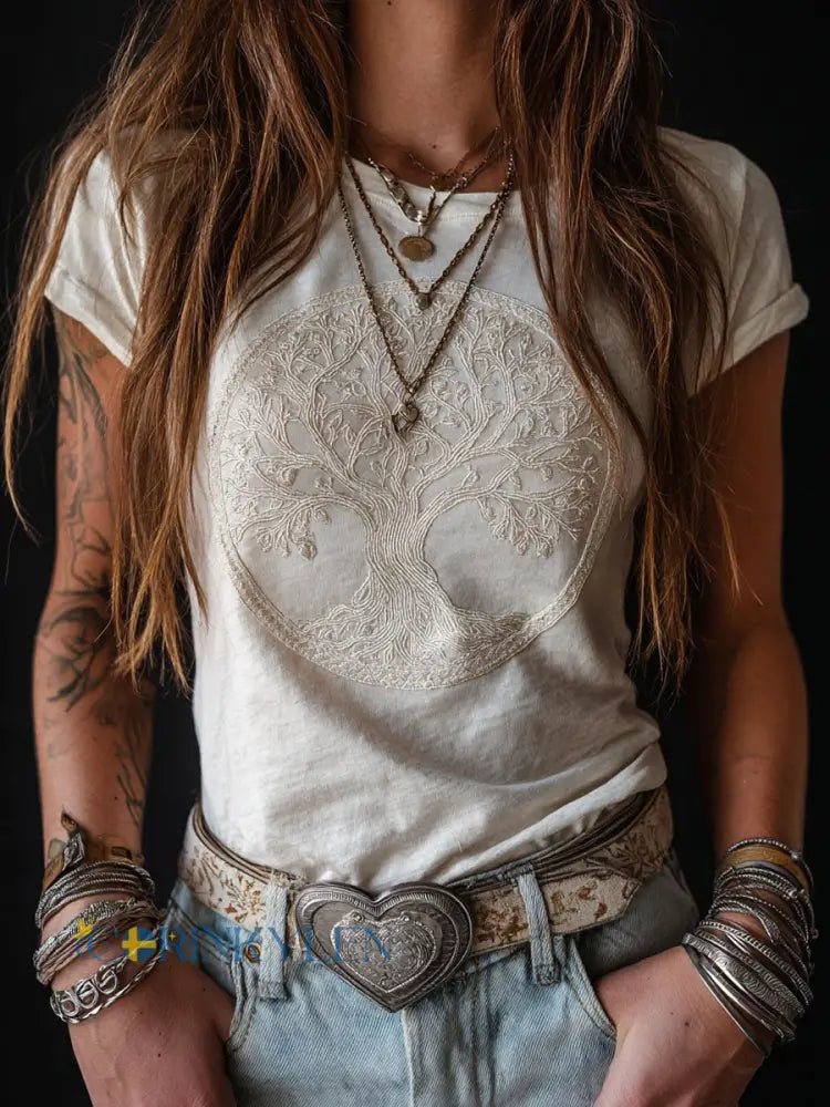 Kvinnlig vintage-vikingisk träd av livet-mönstrad t-shirt med korta ärmarna - vitt / S