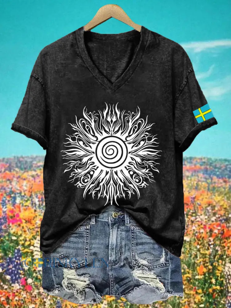 Kvinnors midsommar Print V Nacke T-shirt - svart / S