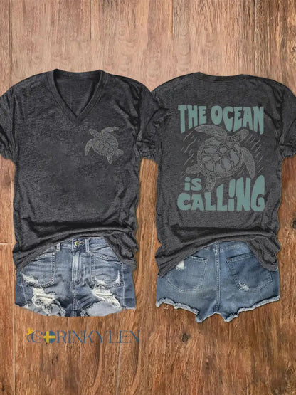 Kvinnors Ocean kallar tryckt V-hals T-shirt - mörk grå / S