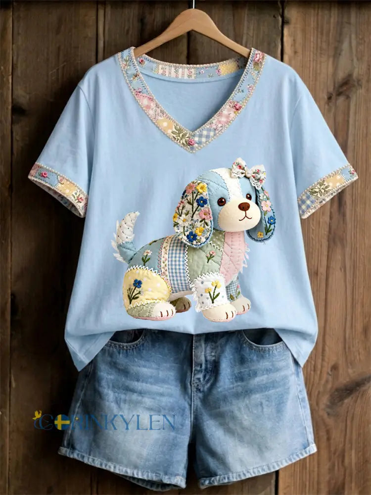 Kvinnors söta blomsterhund Print Casual V-Hack Tee - ljusblå / S