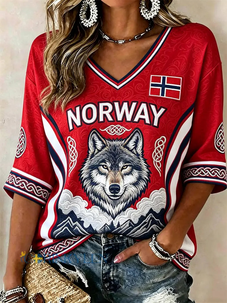 Kvinnors Viking Wolf Forest Landskap Celtic Knop Flag Skriv ut med längd ärmar V-hals T-shirt - röd / S