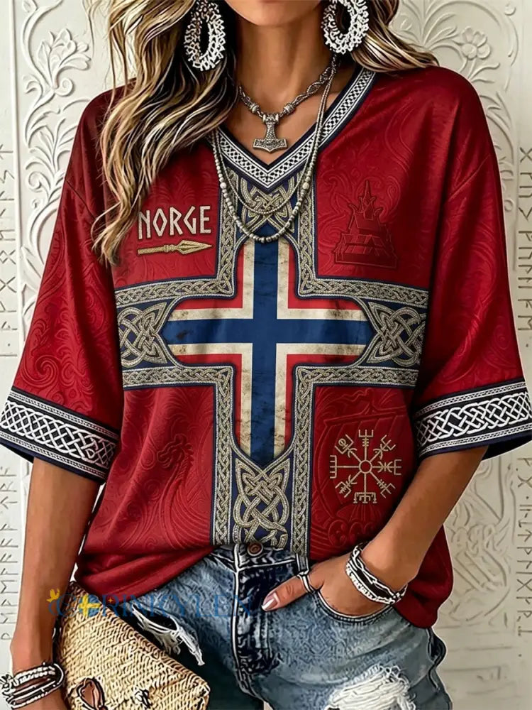 Kvinnors Vintage Viking inspirerad keltisk tryck Mid-längd ärmar V-hals T-shirt - röd / S