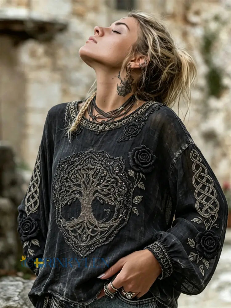 Kvinnors Vintage Viking träd av livet Svarta rosor keltiska knop Skriv ut bomull-Linen tröja - svart / S