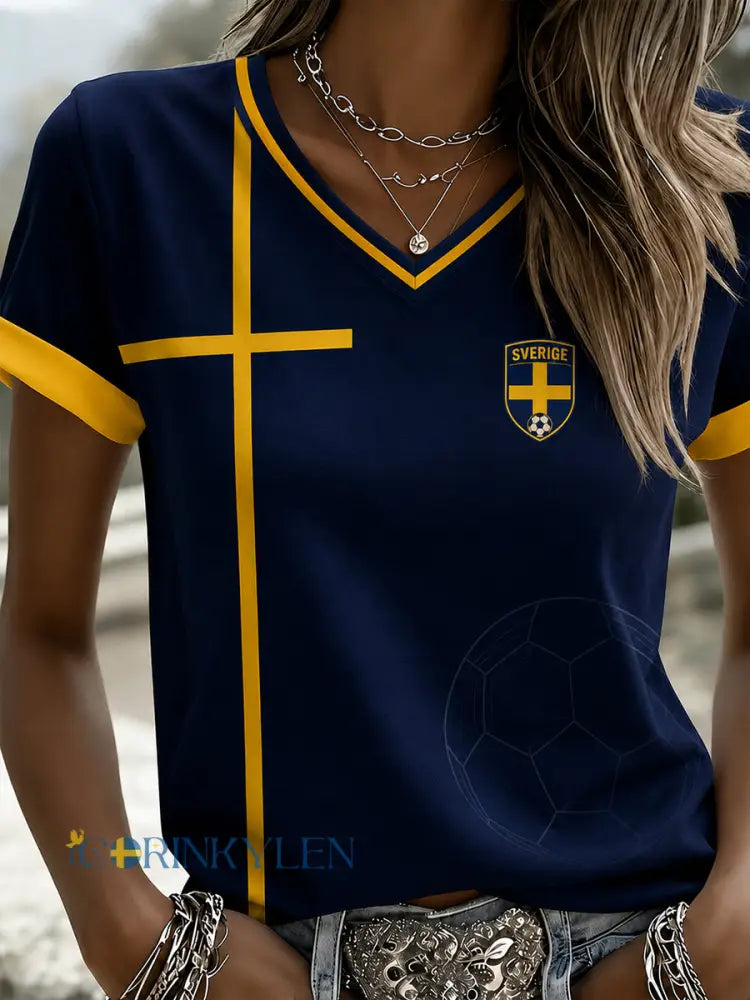Retro svensk fotbollsfanart-print avslappnad v-ringad topp - A / S