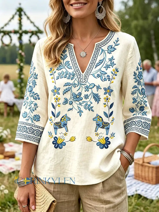 Women’s Swedish Midsummer Dala Horse Floral Print Casual V-neck T-shirt - Creamy-White / S